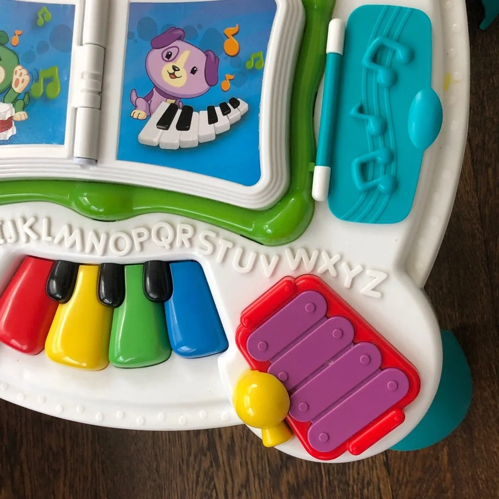 LeapFrog Learn & Groove Musical Table